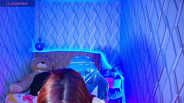 NicolleTaylor online show from November 2025 03:38:02 AM