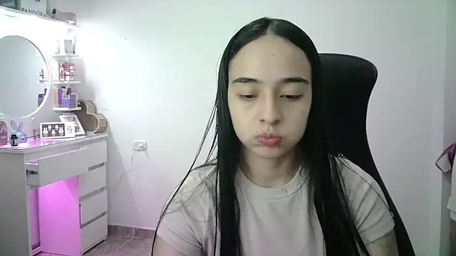 Snapshot of aineangeel chatting on April 2026 12:57:01 AM aineangeel online show from April 2026 12:57:01 AM