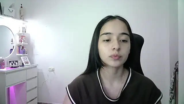 Snapshot of aineangeel chatting on May 2026 12:39:01 AM aineangeel online show from May 2026 12:39:01 AM