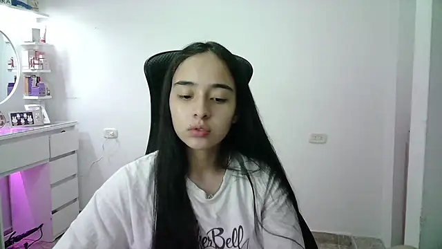 Snapshot of aineangeel chatting on May 2026 01:57:16 AM aineangeel online show from May 2026 01:57:16 AM