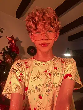 lyamthommpson online show from December 2025 07:40:02 PM