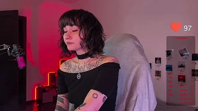 deadlysweet online show from January 2025 11:47:01 PM