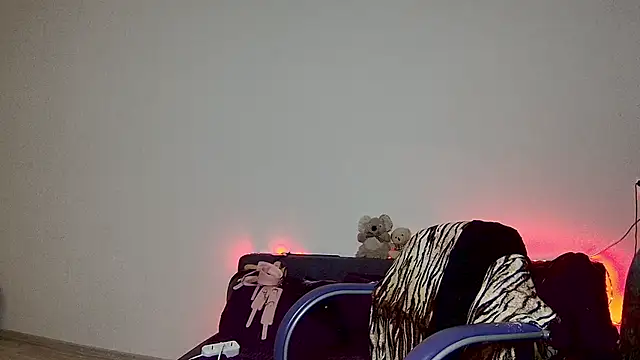 amber candyfloss online show from September 2025 06:04:02 AM