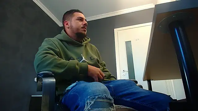 JoshKnights online show from September 2025 04:47:01 AM