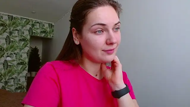 Olivia shine online show from January 2025 06:13:02 AM