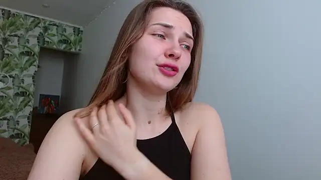 Olivia shine online show from March 2025 05:27:01 AM