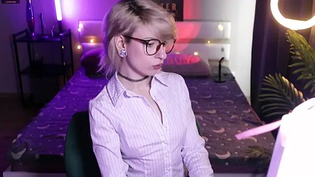 Snapshot of _Moonlight_t chatting on April 2026 09:01:02 AM Moonlight t online show from April 2026 09:01:02 AM