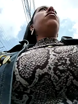 Emily Wane online show from December 2024 04:09:01 PM