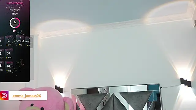 Snapshot of Emma_jamess chatting on September 2025 03:50:01 AM Emma jamess online show from September 2025 03:50:01 AM