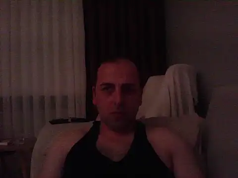 Snapshot of Yldrmm_9553 chatting on June 2026 08:44:01 PM Yldrmm 9553 online show from June 2026 08:44:01 PM