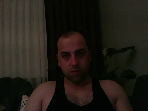 Snapshot of Yldrmm_9553 chatting on July 2026 08:51:01 PM Yldrmm 9553 online show from July 2026 08:51:01 PM