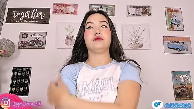 olivia22love online show from November 2025 12:05:02 PM