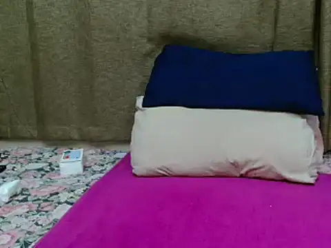 NaughtyFlower88 online show from December 2024 03:43:02 PM