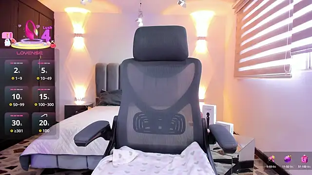 Snapshot of AnaRuiz chatting on February 2025 12:16:01 PM AnaRuiz online show from February 2025 12:16:01 PM