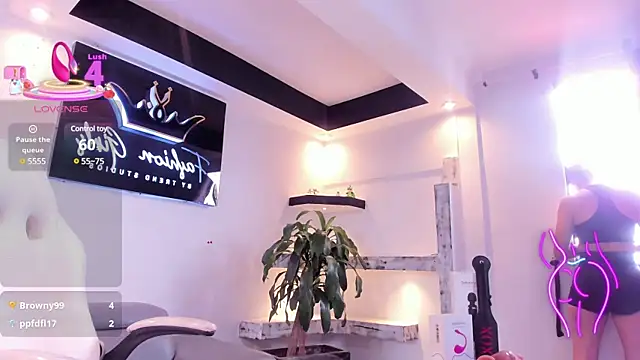 Snapshot of AnaRuiz chatting on March 2025 09:24:01 PM AnaRuiz online show from March 2025 09:24:01 PM