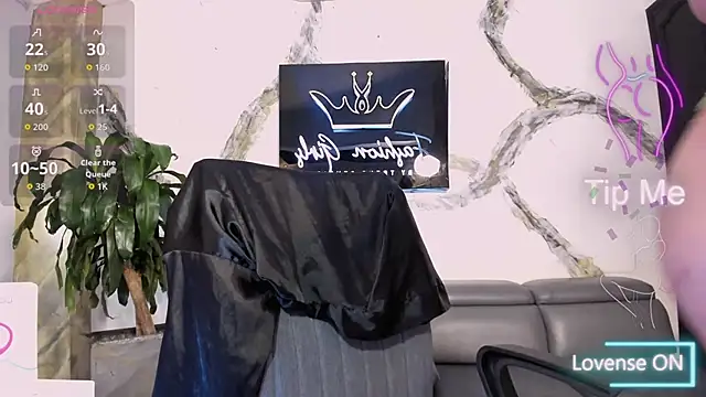 Snapshot of AnaRuiz chatting on November 2025 12:39:02 PM AnaRuiz online show from November 2025 12:39:02 PM