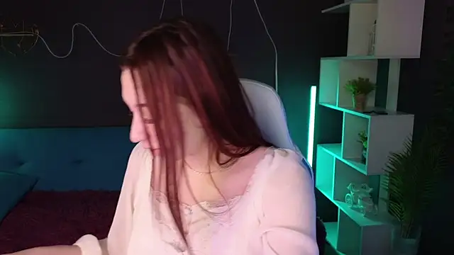 YasmineWest online show from December 2024 08:30:02 AM