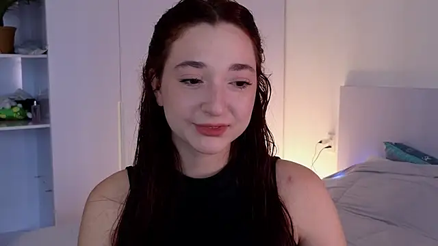 Snapshot of YasmineWest chatting on June 2026 01:10:02 AM YasmineWest online show from June 2026 01:10:02 AM