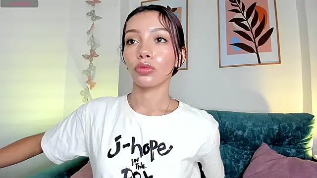 amysc online show from March 2025 01:51:01 PM