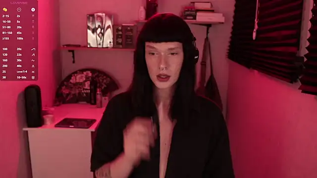 carthylovvve online show from March 2025 06:26:02 PM