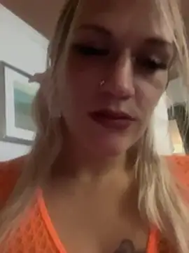 SexxxiLexiiii online show from April 2026 07:45:01 AM