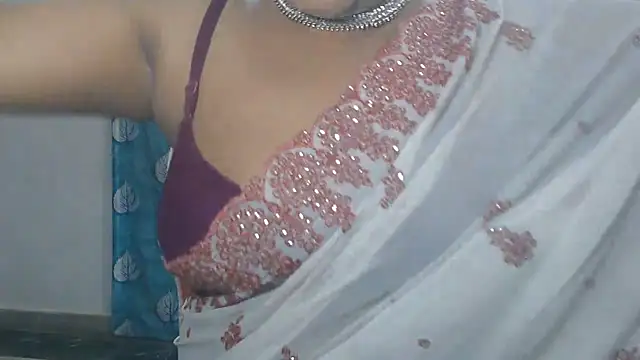 Sophia your online show from July 2026 05:21:02 AM