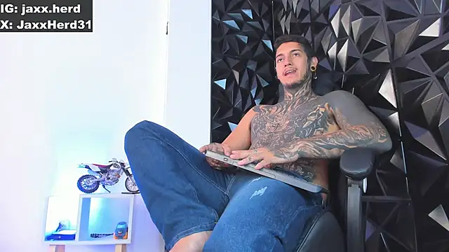 JAXXXONHERD online show from February 2025 04:00:02 PM