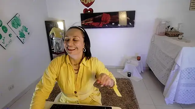 Snapshot of lollita_23_ chatting on May 2026 07:11:02 PM lollita 23 online show from May 2026 07:11:02 PM