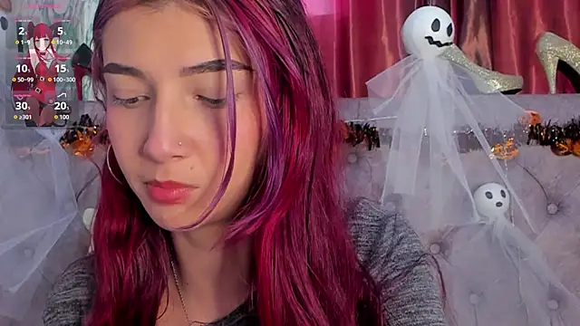  Scarlett 01 online show from October 2025 01:33:02 PM