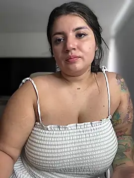 horny roomiess online show from March 2025 03:20:01 PM