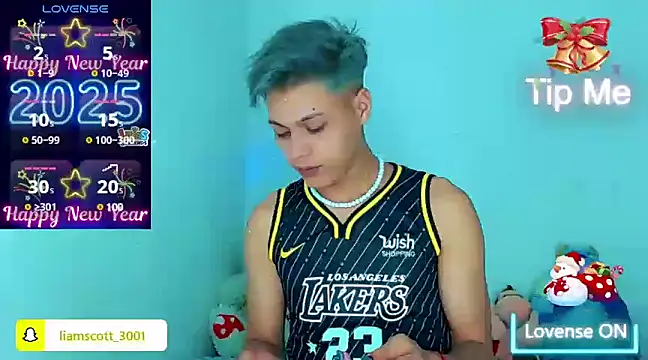 Liamscott  online show from January 2025 03:32:02 AM