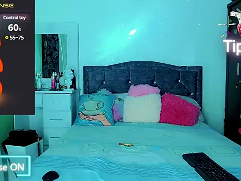 Liamscott  online show from March 2025 02:28:02 AM