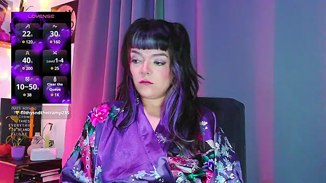 Snapshot of purple_em69 chatting on January 2025 06:17:02 AM purple em69 online show from January 2025 06:17:02 AM