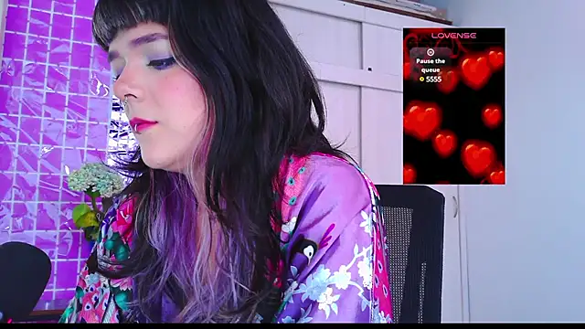 Snapshot of purple_em69 chatting on March 2025 02:45:02 PM purple em69 online show from March 2025 02:45:02 PM