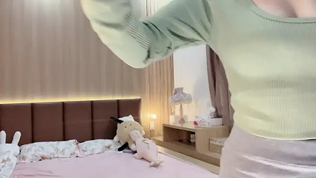 Jennie Spa online show from December 2024 03:35:01 PM