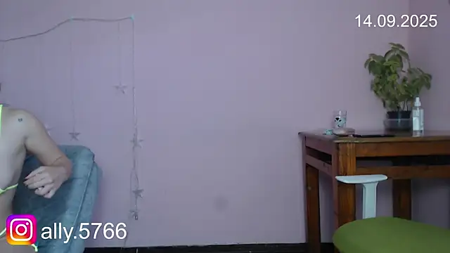 CoreAlejito online show from September 2025 10:09:01 PM