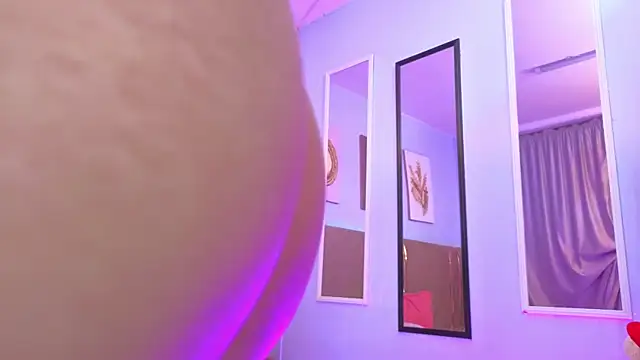 Snapshot of sarah_cruzz_ chatting on February 2026 12:22:02 AM sarah cruzz online show from February 2026 12:22:02 AM