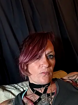 renegade vyxxen online show from March 2026 11:16:02 AM