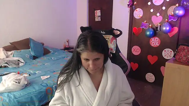 Snapshot of LucifernandaSw chatting on February 2026 02:35:01 PM LucifernandaSw online show from February 2026 02:35:01 PM