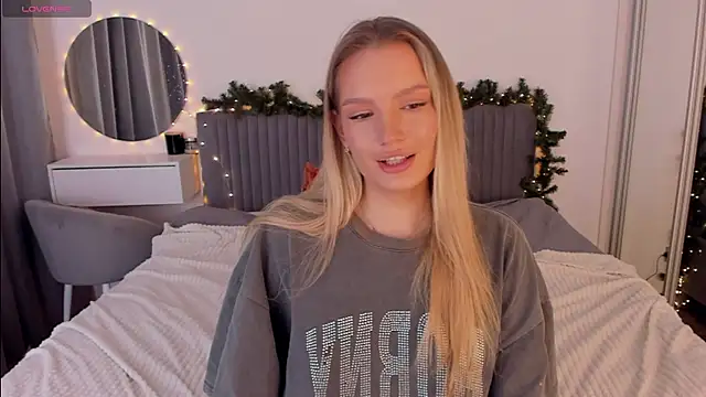 CassieRayss online show from January 2026 07:33:01 AM