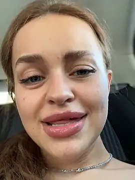 Snapshot of AngelinaTeller chatting on March 2025 05:11:02 AM AngelinaTeller online show from March 2025 05:11:02 AM