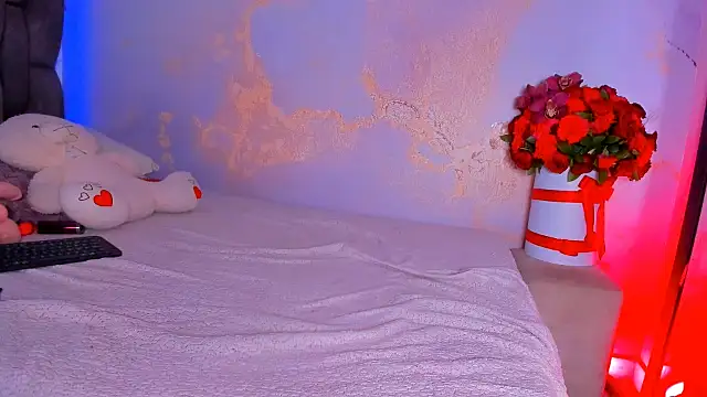 camilawhite   online show from February 2026 05:19:01 PM