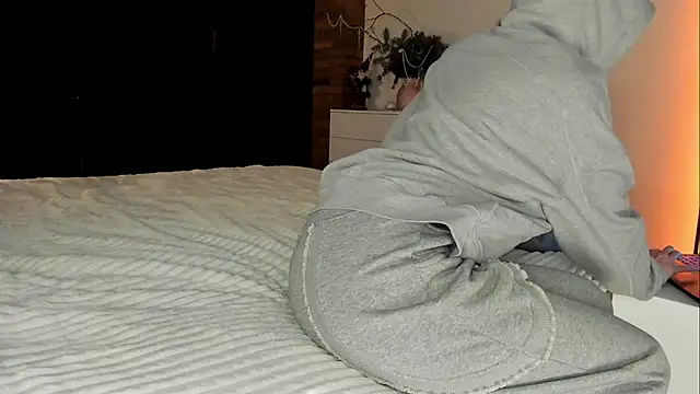 Rachel Rey online show from December 2025 06:27:01 PM