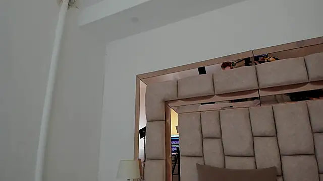 Snapshot of emma_castilloo chatting on March 2025 01:32:02 AM emma castilloo online show from March 2025 01:32:02 AM