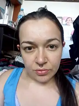 Angela 18honey online show from April 2026 07:11:02 PM