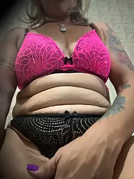 Snapshot of loiracps chatting on September 2025 07:03:01 PM loiracps online show from September 2025 07:03:01 PM