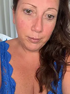 xsexycurvymilf online show from September 2025 02:08:01 PM