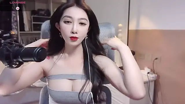 vyizh- online show from February 2025 05:44:02 AM