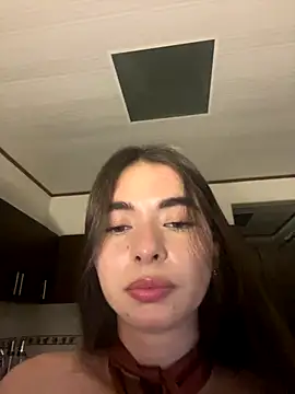 Coralinee 01 online show from December 2025 02:28:02 AM