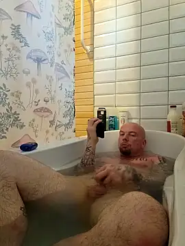 nicedicknicetats online show from October 2025 09:57:01 PM